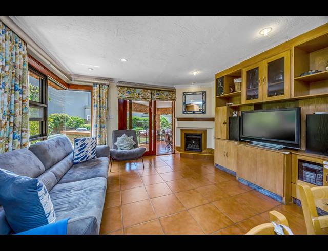 4 BEDROOM HOUSE FOR SALE IN DAINFERN GOLF ESTATE